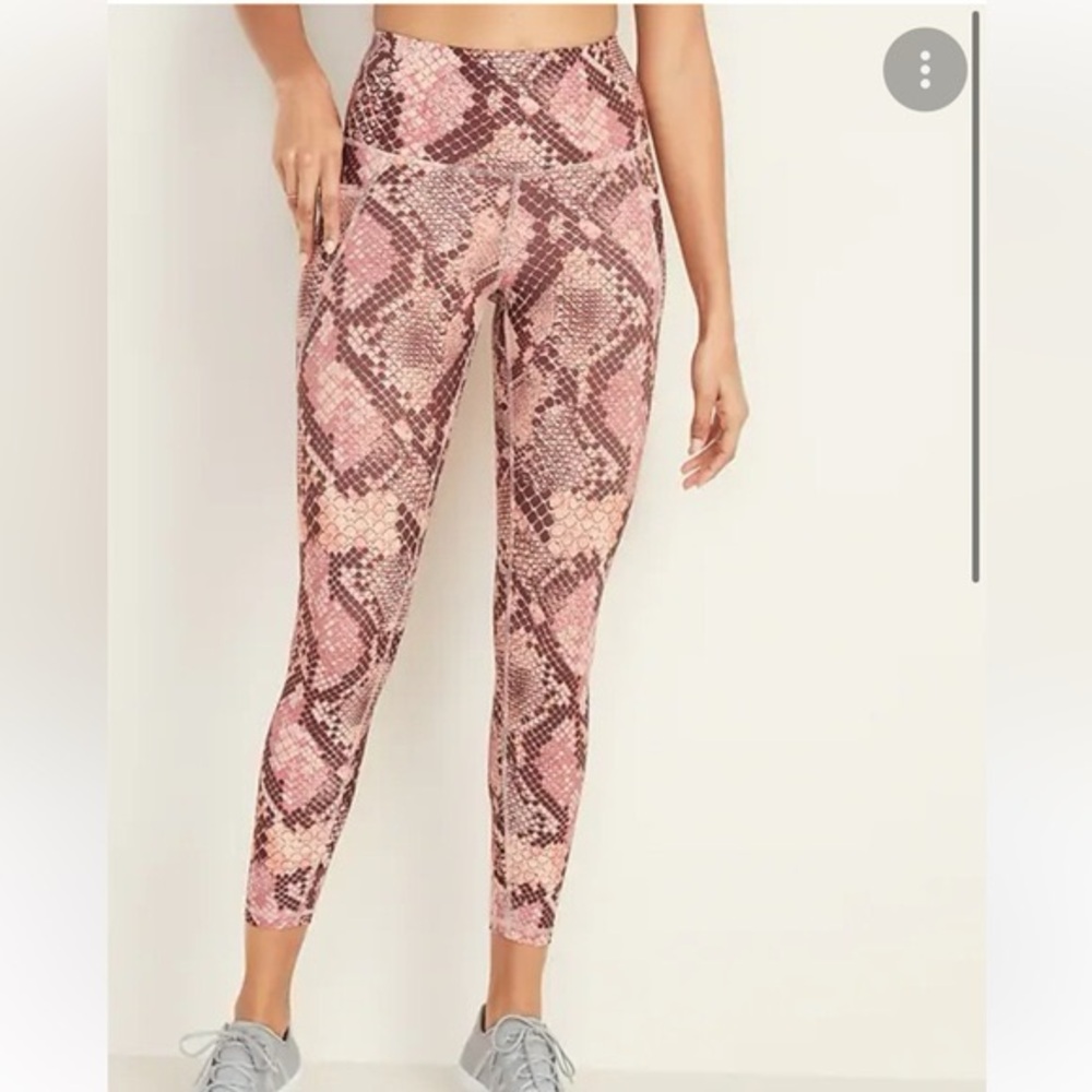 Old navy elevate go dry Pink Snake Print High-Waist Leggings